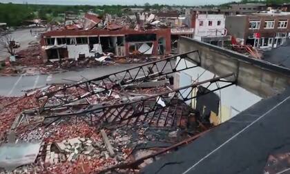 Se reportaron 100 heridos en hospitales de todo el estado de Oklahoma debido a las tormentas