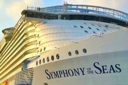 Se reportaron al menos 48 casos de coronavirus en el crucero más grande del mundo.