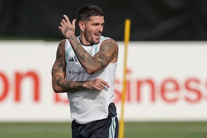 ¿Se retira de la selección? Rodrigo De Paul solo estará vs. Benín y crecen los rumores de que se despedirá de la Argentina