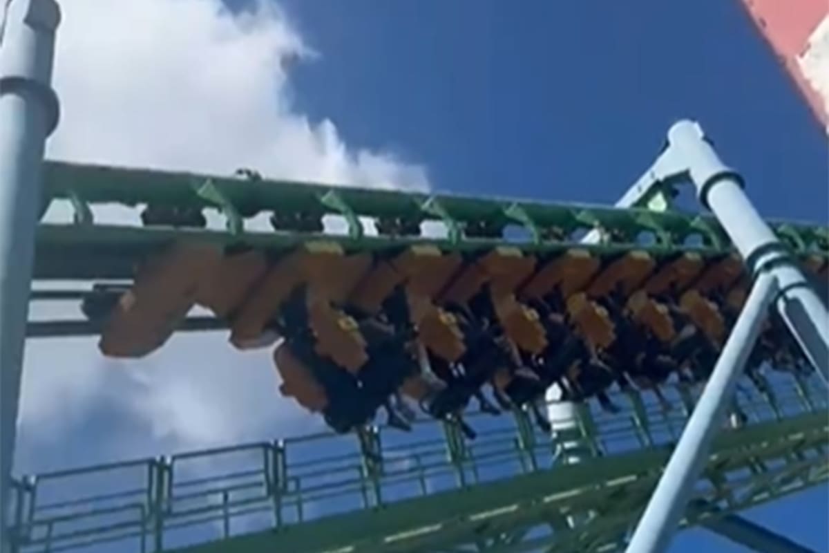 Se rompió la montaña rusa de Parque de la Costa