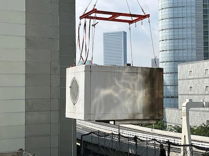 Se salvaron y retiraron un total de 23 cápsulas del edificio para darles una nueva vida.