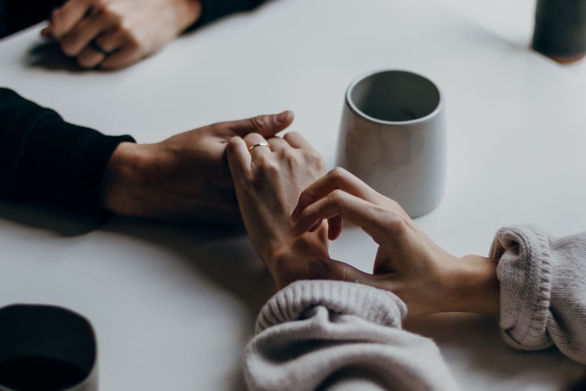 Se separaron y él tuvo un gesto que la dejó sin palabras (FOTO: PEXELS)