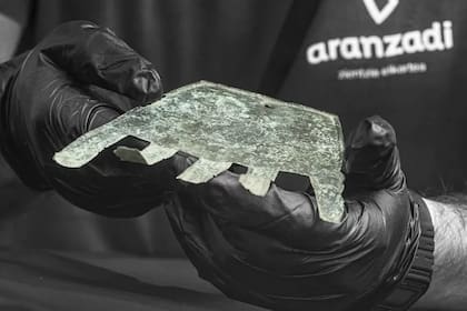 Se trata de 40 signos distribuidos en cuatro líneas