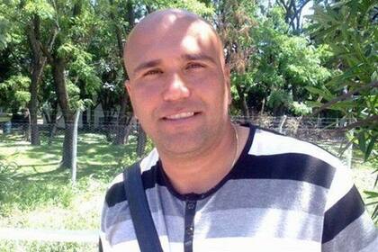 Se trata de Juan José Acuña Delbene, quien trabajó en Defensa y Justicia y en Argentino de Quilmes