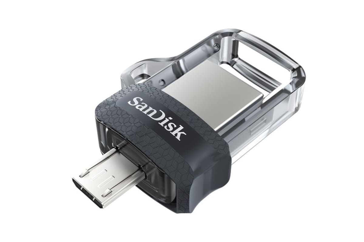 Se trata de los DualDrive para celulares con Android y el iXpand para los iPhone; permiten realizar fácilmente backups de fotos, videos y contactos en una memoria externa