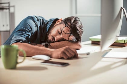 “Se trata de un estado que combina agotamiento emocional, despersonalización y sensación de bajo logro personal”, enumeró el profesional