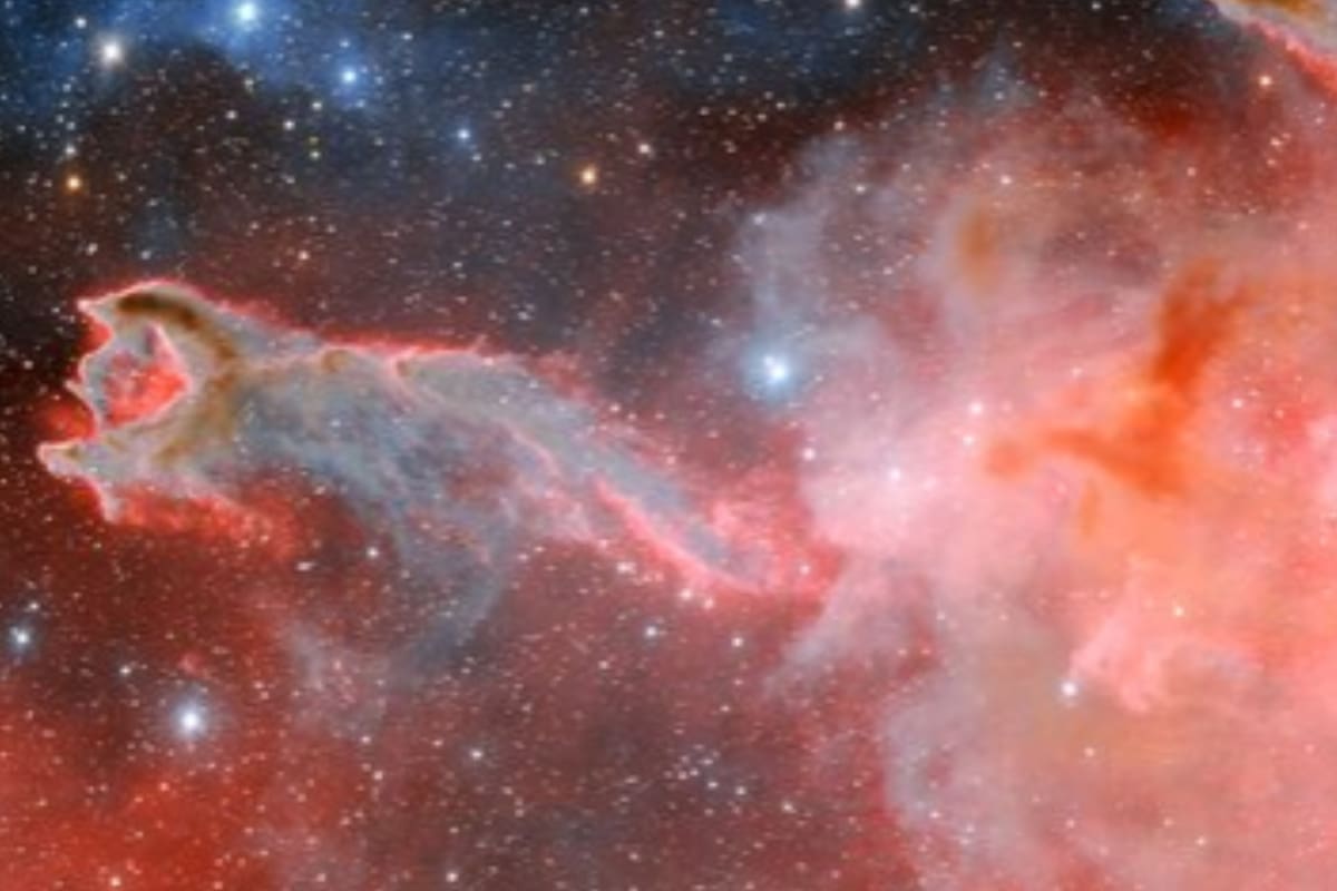 Se trata de un glóbulo cometario que fue capturado por la Cámara de Energía Oscura del Observatorio Cerro Tololo en Chile