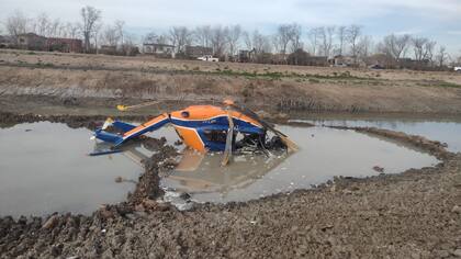 Se trata de un helicóptero modelo LV-CAN, que aparentemente sufrió un desperfecto mecánico