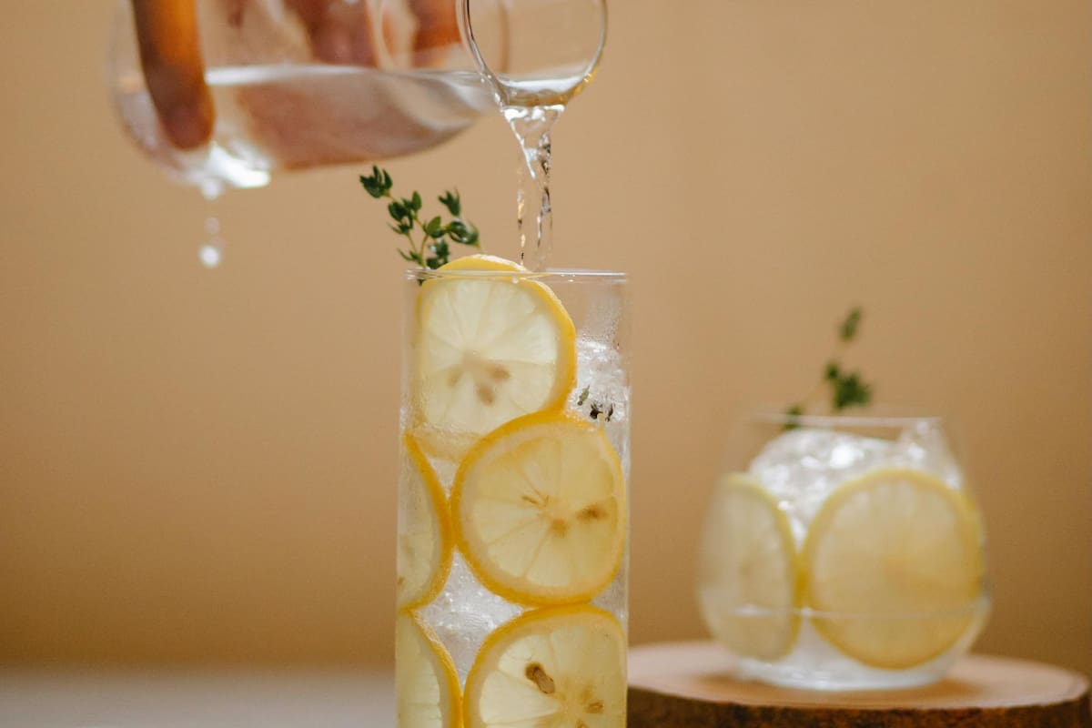 Se trata de una bebida saludable, pero que puede traer consecuencias para la salud bucal