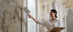 El truco que ningún albañil quiere contar y que deja un acabado perfecto a la hora de reparar una pared