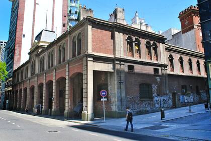 Se ubicará dentro de un Edificio de Patrimonio Histórico en la esquina de Alem y el pasaje Tres Sargentos