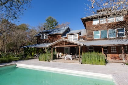 Se vende a US$380.000 la casa donde se filmó la nueva serie argentina de Flow, Último primer día