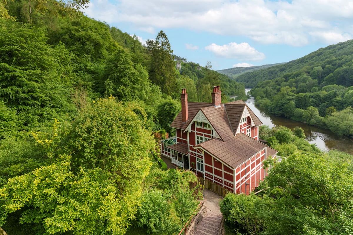 Se vende la icónica casa de Sex Education en el valle de Wye, en la frontera entre Inglaterra y Gales.