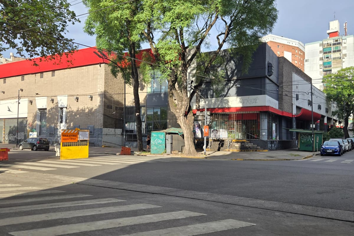 Se vende un terreno de 5500 m2 en una zona estratégica de la ciudad de Buenos Aires