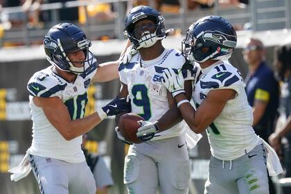 Seahawks aprovechan errores y vencen 31-17 a Steelers