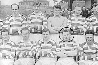 Sean Connery en la formación del Bonnyringg Rose Athletic