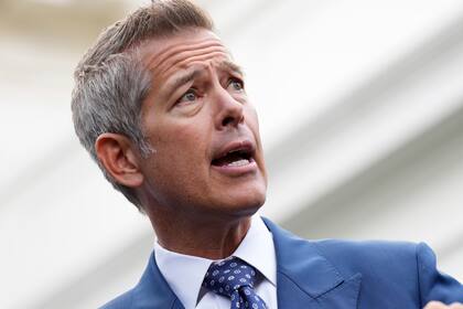 Sean Duffy anunció nuevas tecnologías para los controladores aéreos de Miami