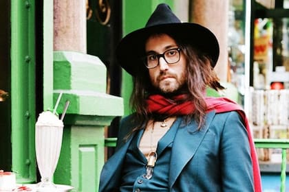 Sean Ono Lennon confesó haber recibido comentarios racistas pero criticó a la "corrección política"
