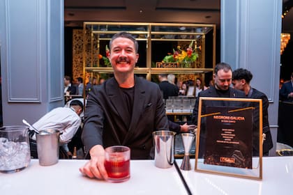 Seba García, bartender de Presidente Bar.