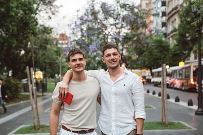 Sebastián Antich y Nery Aimale, dos emprendedores argentinos que ingresaron de manera inesperada al negocio de los alquileres