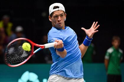 Sebastián Báez deberá levantar su nivel para evitar una eliminación temprana de la Argentina en la Copa Davis