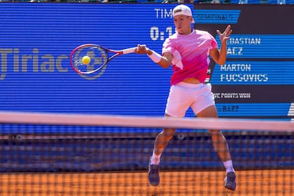 Sebastián Báez venció al húngaro Márton Fucsovics y se metió en la final del ATP 250 de Bucarest