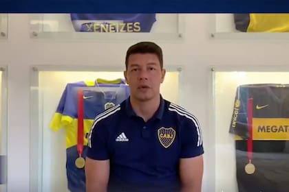 Sebastián Battaglia contestó preguntas de hinchas en un video de 7 minutos en la cuenta de Boca Juniors en Twitter.