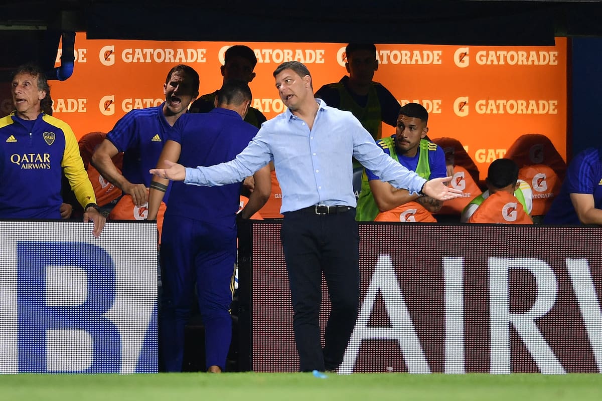 Sebastián Battaglia se queja; el entrenador sabe que está en una situación en la cual o vuelve a ganar o... se termina su ciclo como DT de Boca