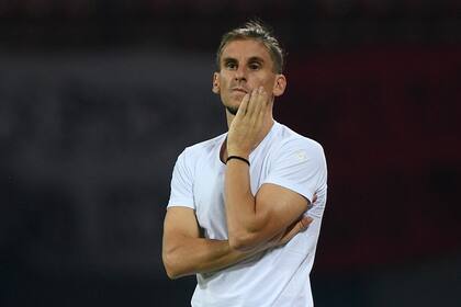 Sebastián Beccacece piensa durante el partido: el DT atraviesa un buen momento con Racing