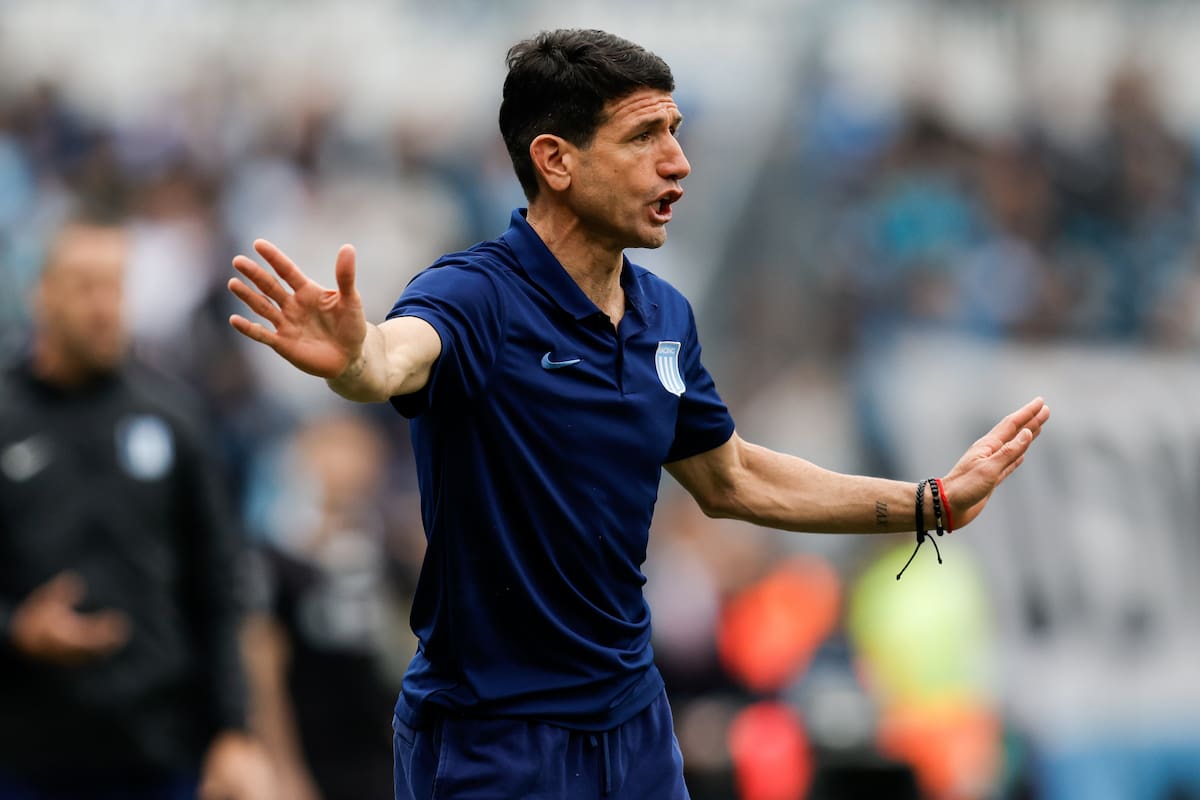 Sebastián Chirola Romero, DT interino de Racing en el clásico ante Independiente