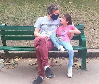 La actual pareja de Inés Estévez, Sebastián Groshaus, también suele mostrarse junto a las hijas de la actriz y Fabián Vena