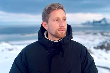 Sebastian Hertner, exfutbolista alemán de 34 años, murió el domingo tras caer desde 70 metros de altura mientras se trasladaba junto a su esposa en una aerosilla del centro de esquí Savin Kuk, al norte de Montenegro