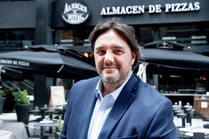 Sebastián Ríos: “Uno de los indicadores con el que trabajamos es el de bebida por cubierto. Históricamente el índice era 1,4 bebidas por cubierto, es decir casi una bebida y media por persona. Hoy ese indicador está 1,1”