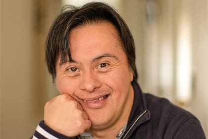 Sebastián Solorza, el actor con síndrome de Down que aspira a ser candidato presidencial en Chile