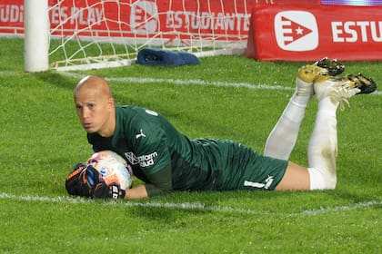Sebastián Sosa, clave para la estructura defensiva del Independiente de Falcioni