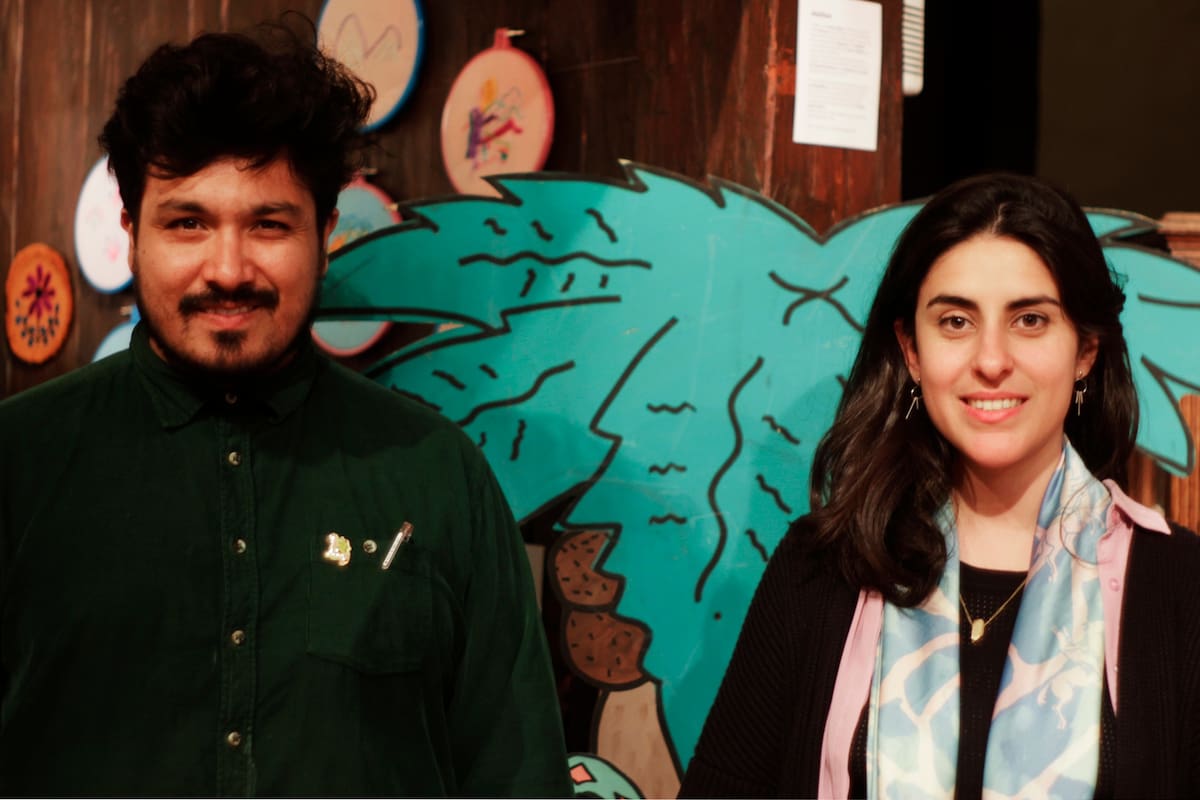 Sebastián Valdivia y Sol Marinucci, los creadores de la firma de pañuelos Hombre Lobo