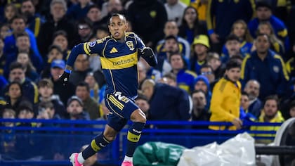 Sebastián Villa acelera por izquierda en su regreso a Boca, ante O'Higgins por la Copa Sudamericana