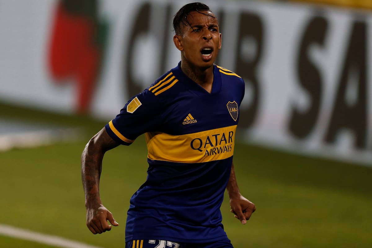 Sebastián Villa celebra el empate de Boca Juniors.