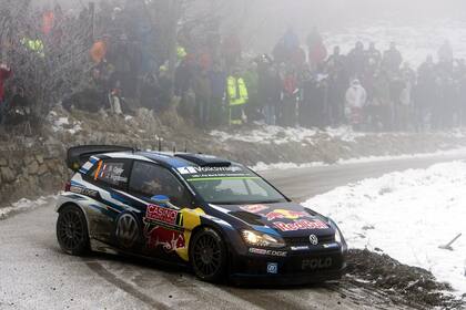 Sebastien Ogier tomó el liderazgo del Rally de Montecarlo