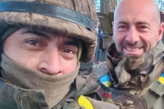 Cómo era Emmanuel Vilte, según el argentino que viajó con él a Ucrania: anécdotas en el frente y la muerte que lo golpeó