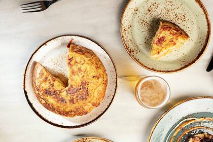 Secretos del corte, la cocción y el emplatado de la reina de la papa