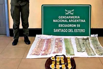 Secuestran 17 lingotes de oro a un pasajero de un micro en Santiago del Estero