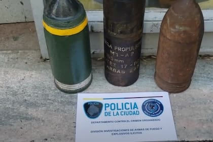Secuestran en Villa Crespo dos proyectiles de cañón que se ofrecían a la venta por internet