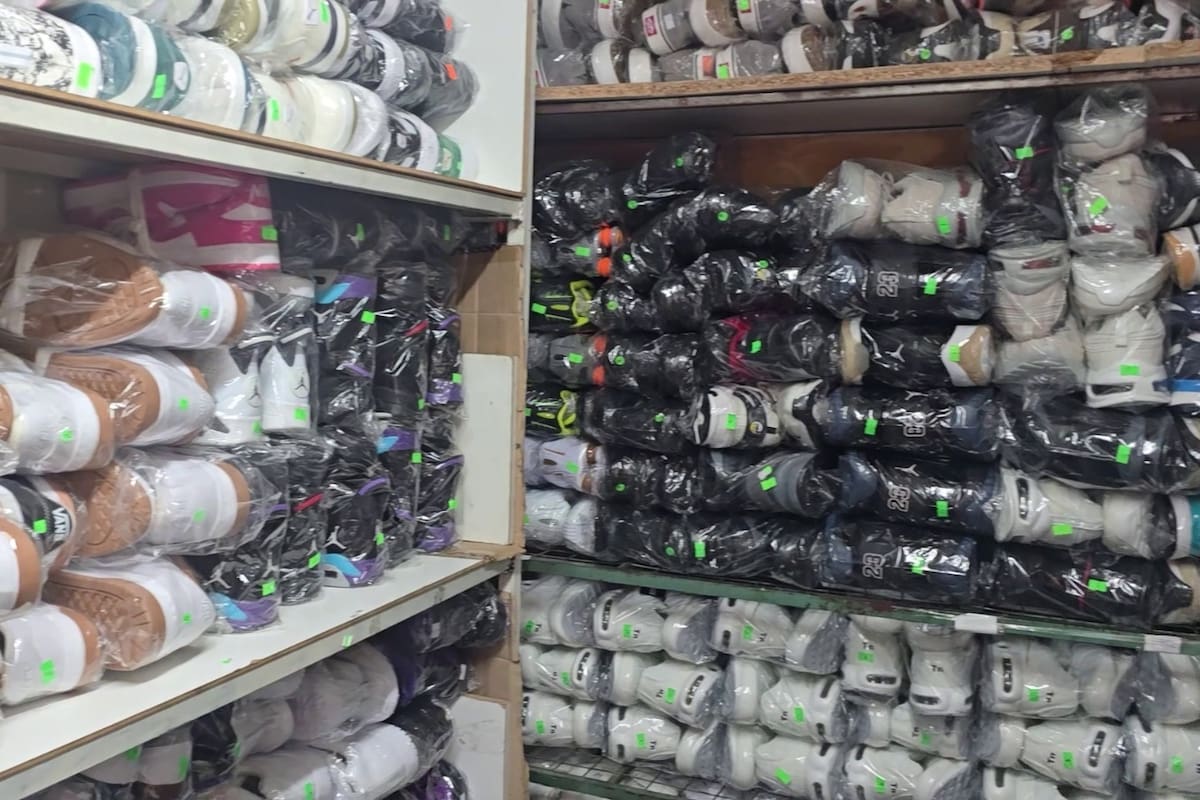 Secuestraron más de 5 mil pares de zapatillas de contrabando y mercadería apócrifa por un valor de más de 240 millones de pesos en Flores