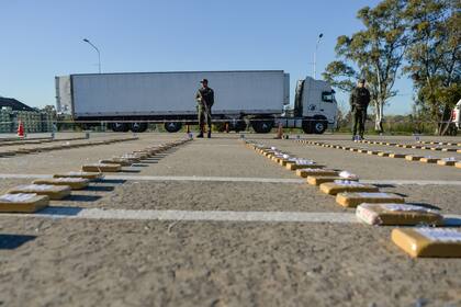 Secuestro de 444 kilos de cocaína en Monte Grande