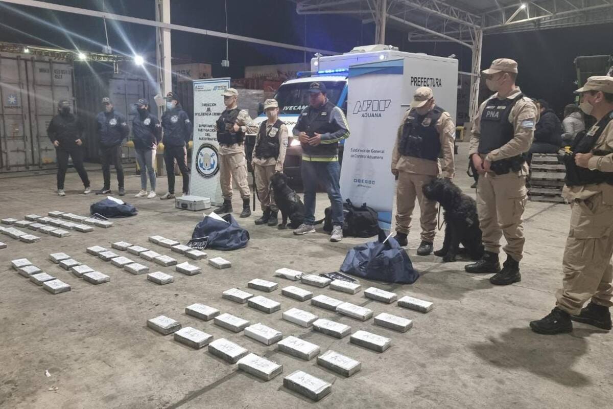 Secuestro de 78 kilos de cocaína en un barco, en el Puerto de Zárate