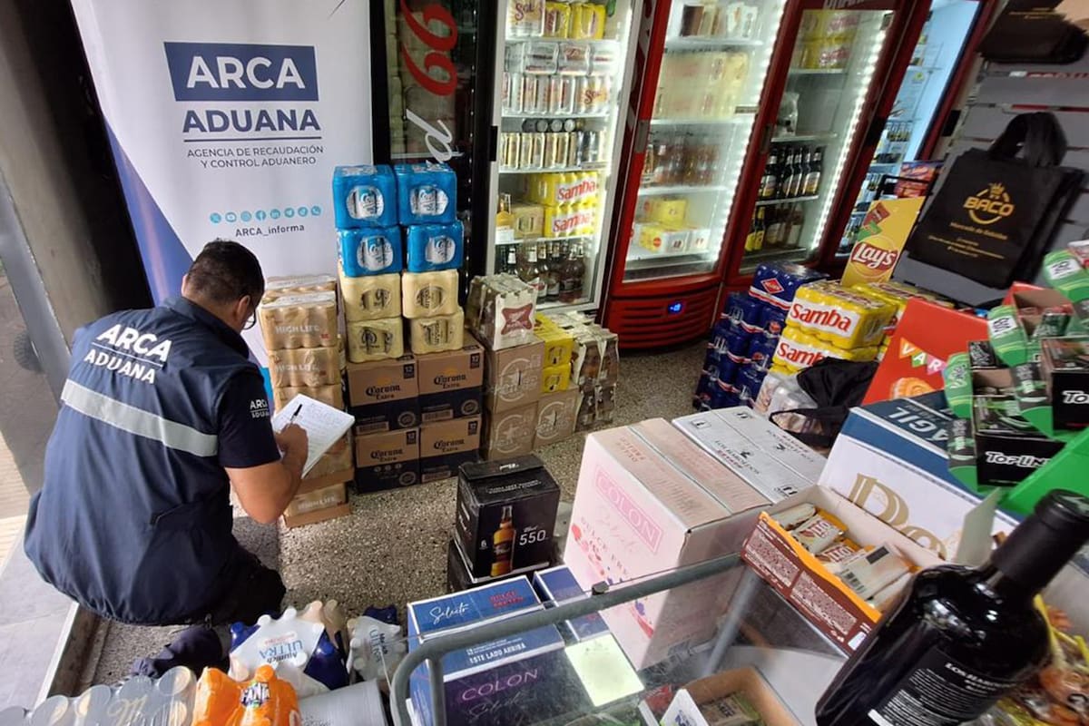 Secuestro reciente de 55.000 latas de cervezas que entraron en el país de contrabando