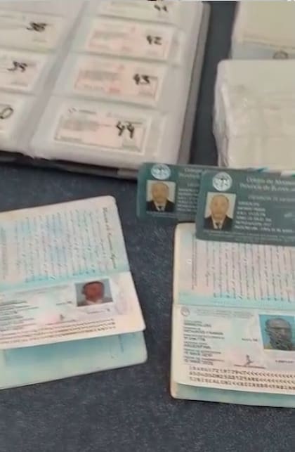 Secuestros de armas, títulos y credenciales truchas a un falso fiscal