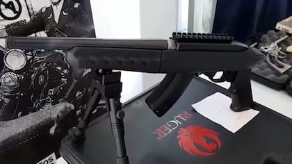 Secuestros de armas, títulos y credenciales truchas a un falso fiscal