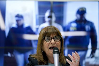 La ministra de Seguridad, Patricia Bullrich, impulsa la lucha contra bandas narco en Rosario